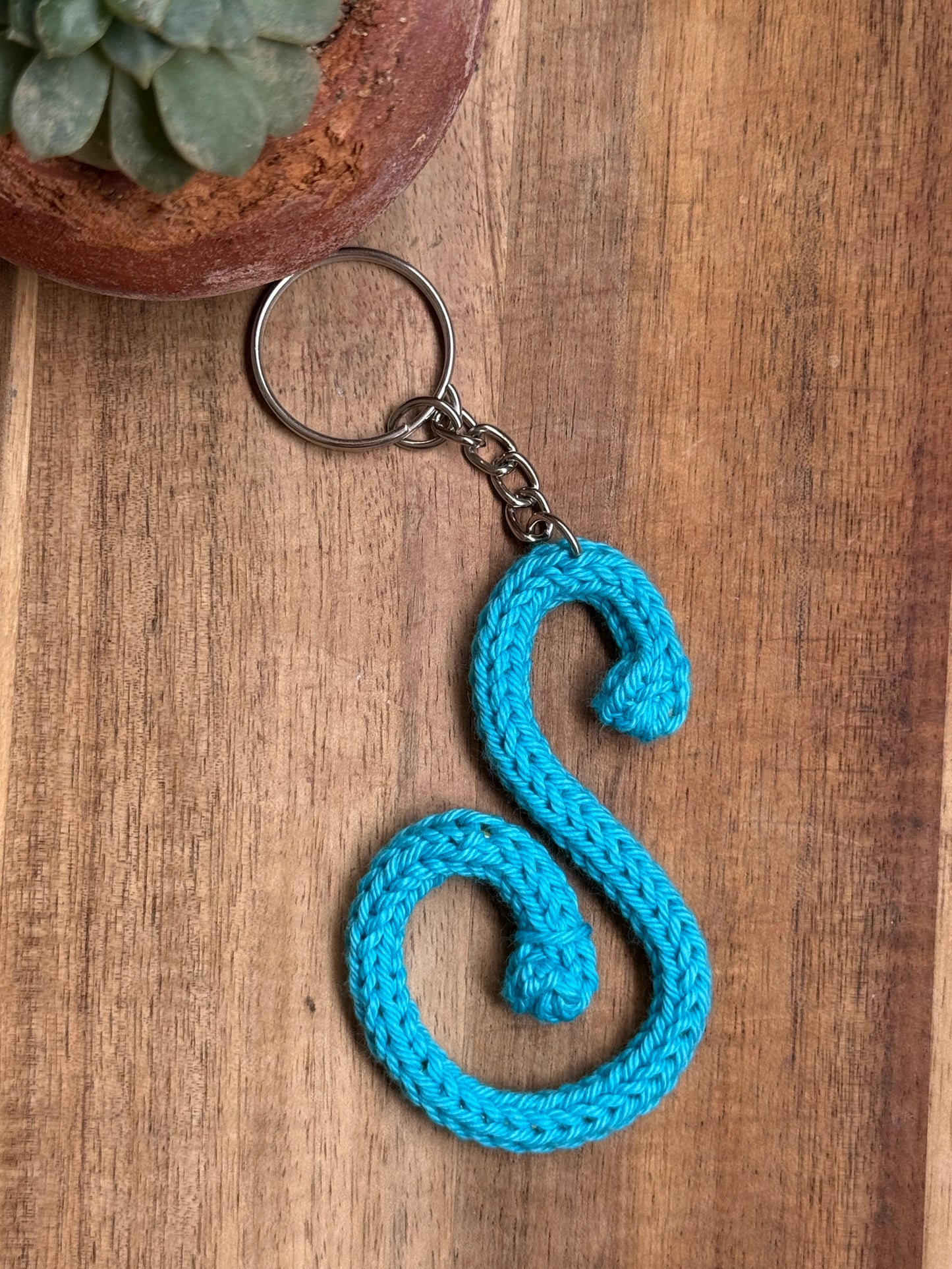 I-Cord Alphabet Keychain – Letter S