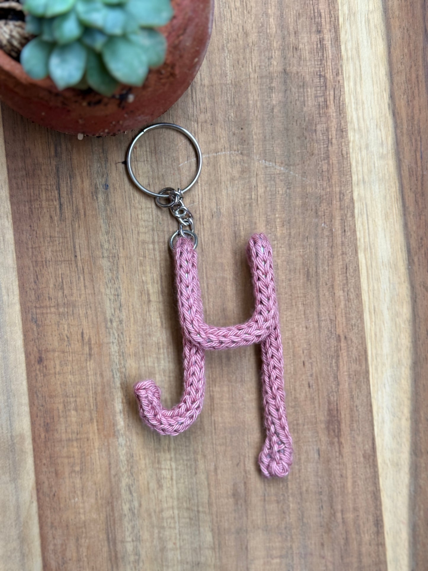 I-Cord Alphabet Keychain – Letter H